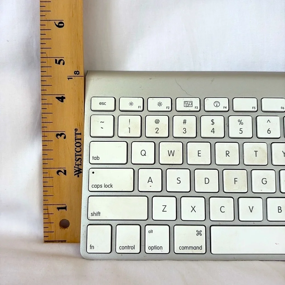 Apple Wireless Magic Keyboard Bluetooth Silver White Computer Accessory